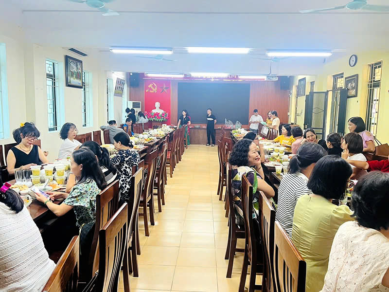 đặt tiệc buffet Láng Thượng