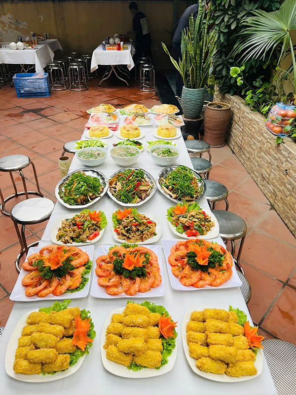 đặt cỗ chung cư ở Văn Chương