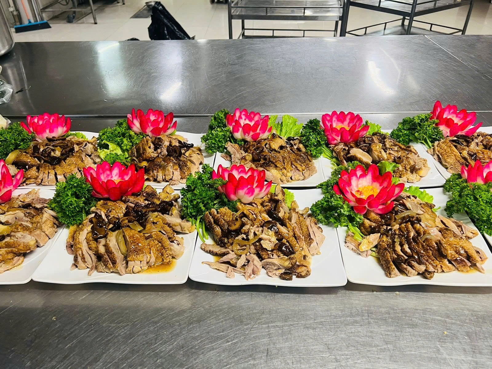 đặt cỗ 8 tháng 3 ở Văn Chương