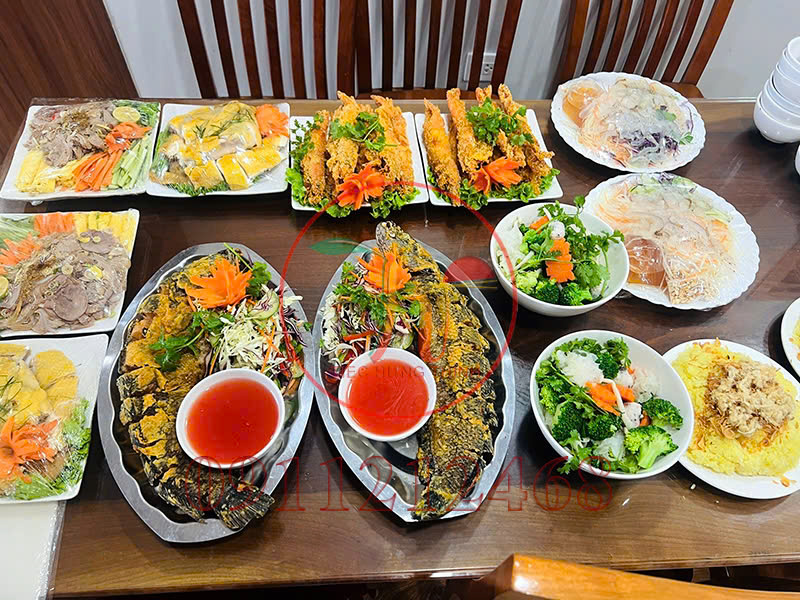 đặt cỗ cưới ở Phương Liên